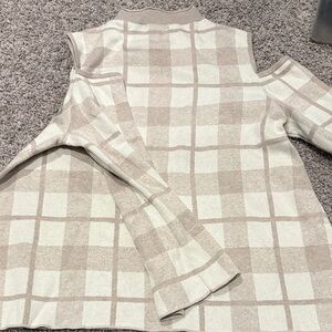 Plaid Women's Sweater - Cream and Tan